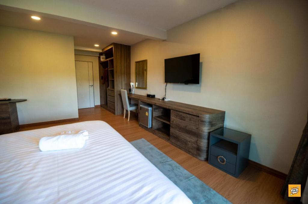 Route12 Hotel Khao Kho Exterior photo